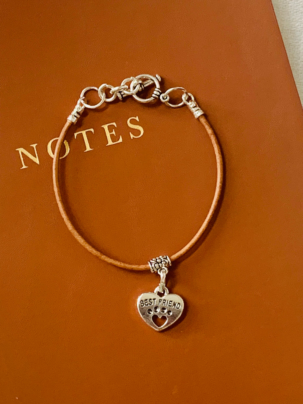 Best Friend Charm Leather Bracelet - Minimalist Artisanal Jewelry - Gift for Dog Lovers and Best Friends